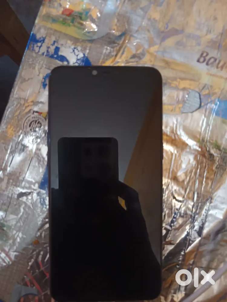 Oppo a5 4gb ram 32 gb internal