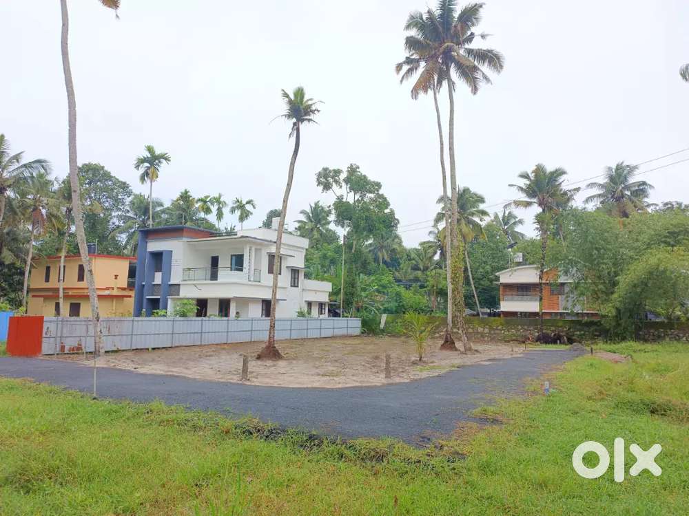 12 CENT PLOT NEAR ELEMECS HOSPITAL HIGHWAY. MOST FACILITIES WITHIN 2KM