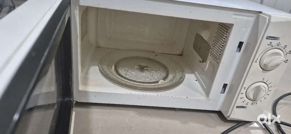 Microwave oven