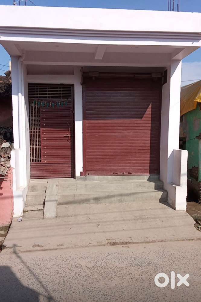 फुली फर्निश्ड शॉप किराये पर उपलब्ध