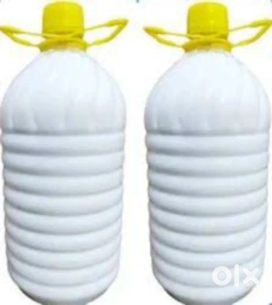 डोर टू डोर फिनाइल बेचनी है। कोई टारगेट नहीं है।