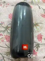 JBL speaker with a 7 to 8 hr battery’s life