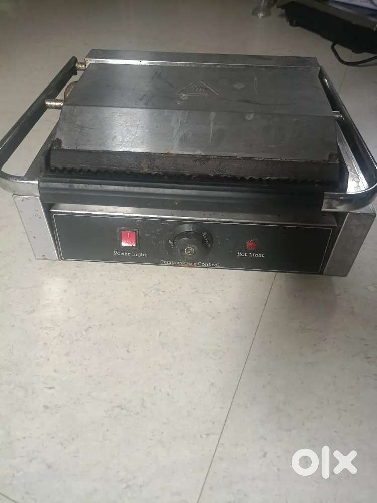 Stainless Steel Sandwich Maker – Working Perfectly