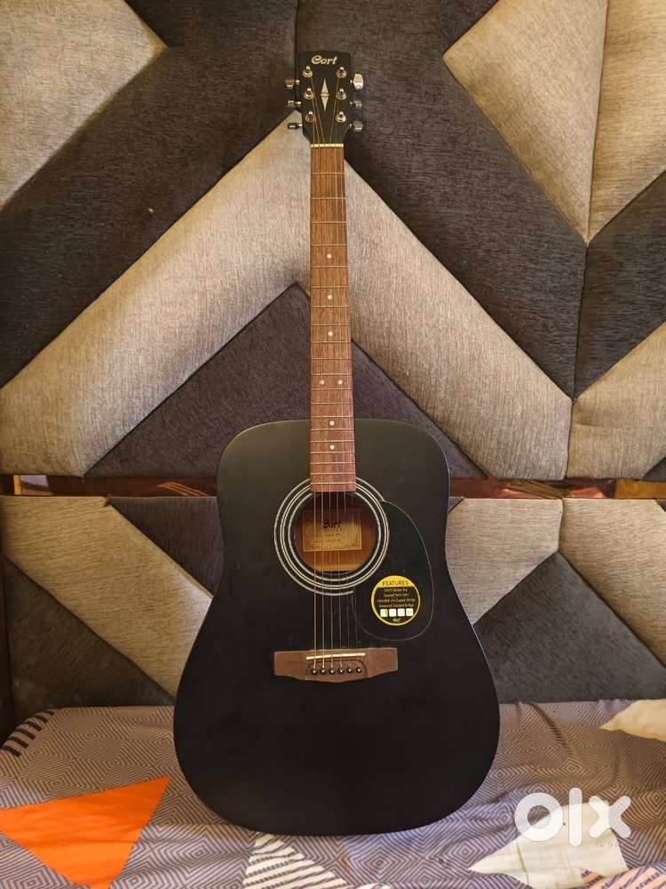 Cort AD810 Dreadnought Acoustic Guitar