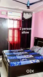 2 bhk 1 dining hall Rent 4 person allow
