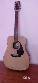 Yamaha F280 Acoustic guitar for sale