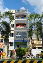 Main road , 2nd floor, Newely renovated