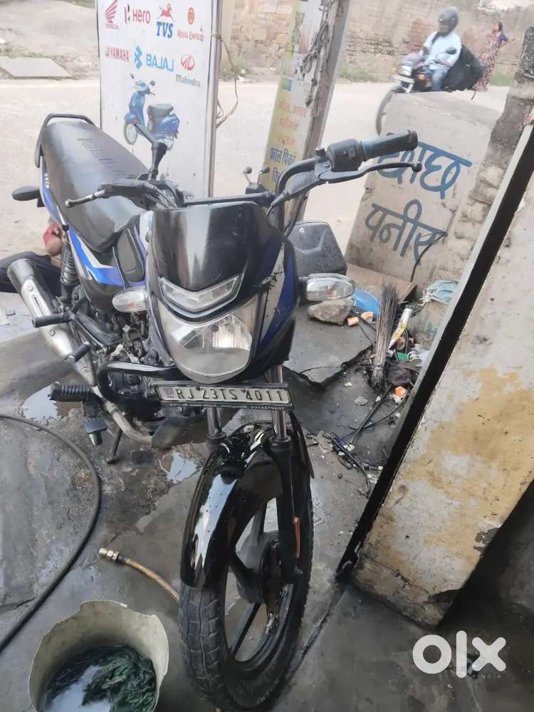 Bajaj CT 110