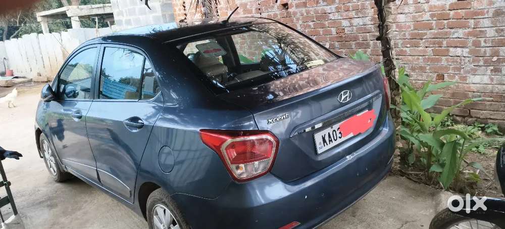 IHyundai Xcent 2015I