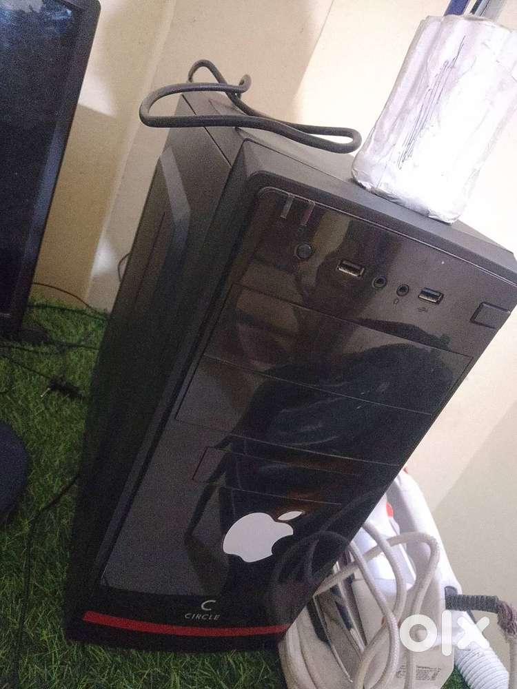 ZEBRONIC 8GB 512RAM  PC monitor keyboard speaker and mauss