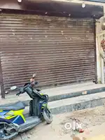L tip shop for rent