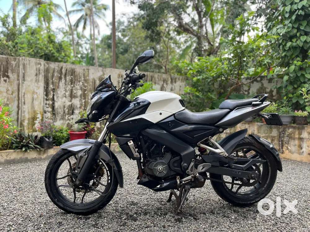 Bajaj Pulsar NS200