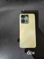 8+8/128.   Vivo y 35