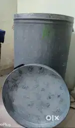 Metal storage drum without rust material