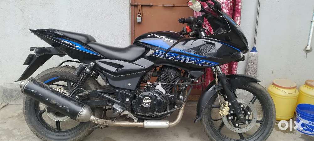 220F bs3 powerful bike All paper up-to-date fast owner