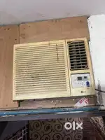 Lg 7.5 ton ac good condition