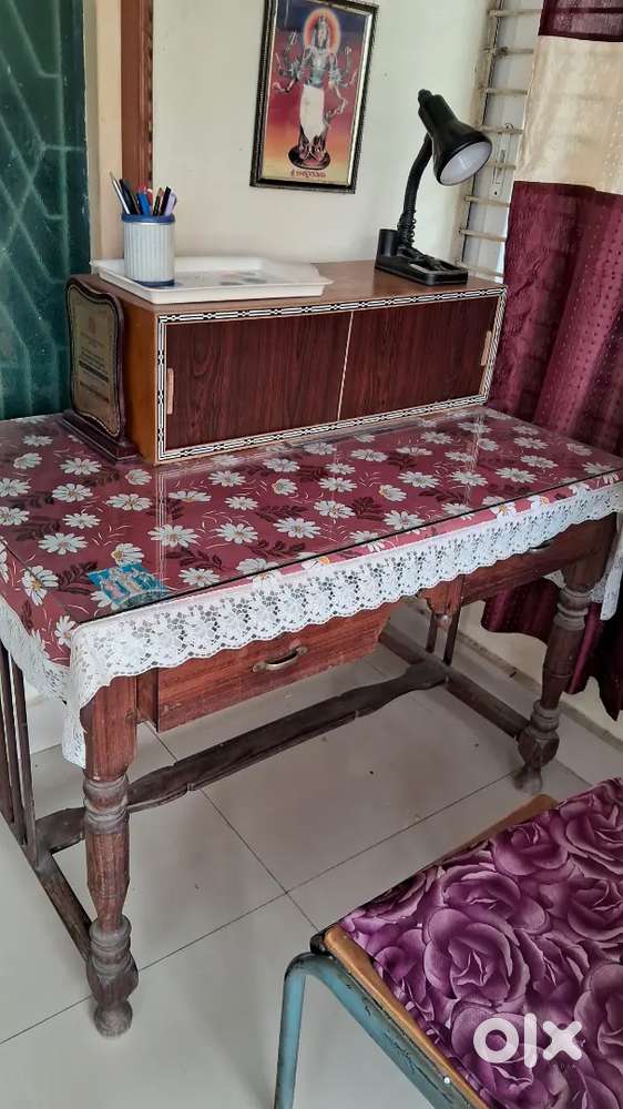 Teak wood writing table
