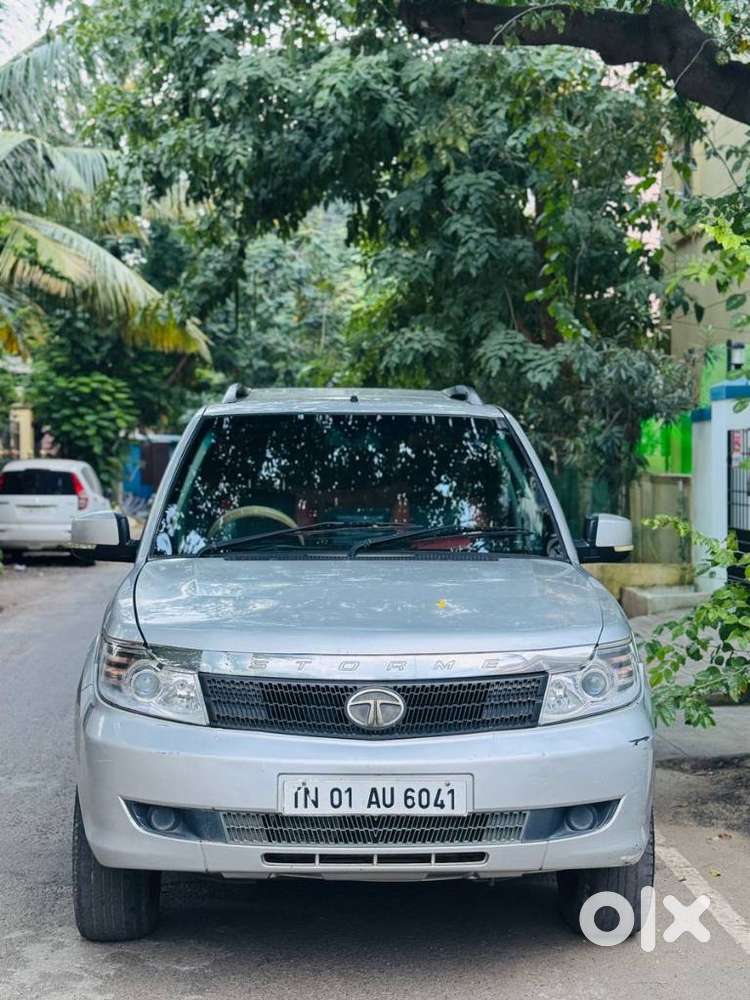 Tata Safari, 2013, Petrol