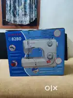 Singer 8280 Sewing Machine | Hardly Used | Excellent Condition