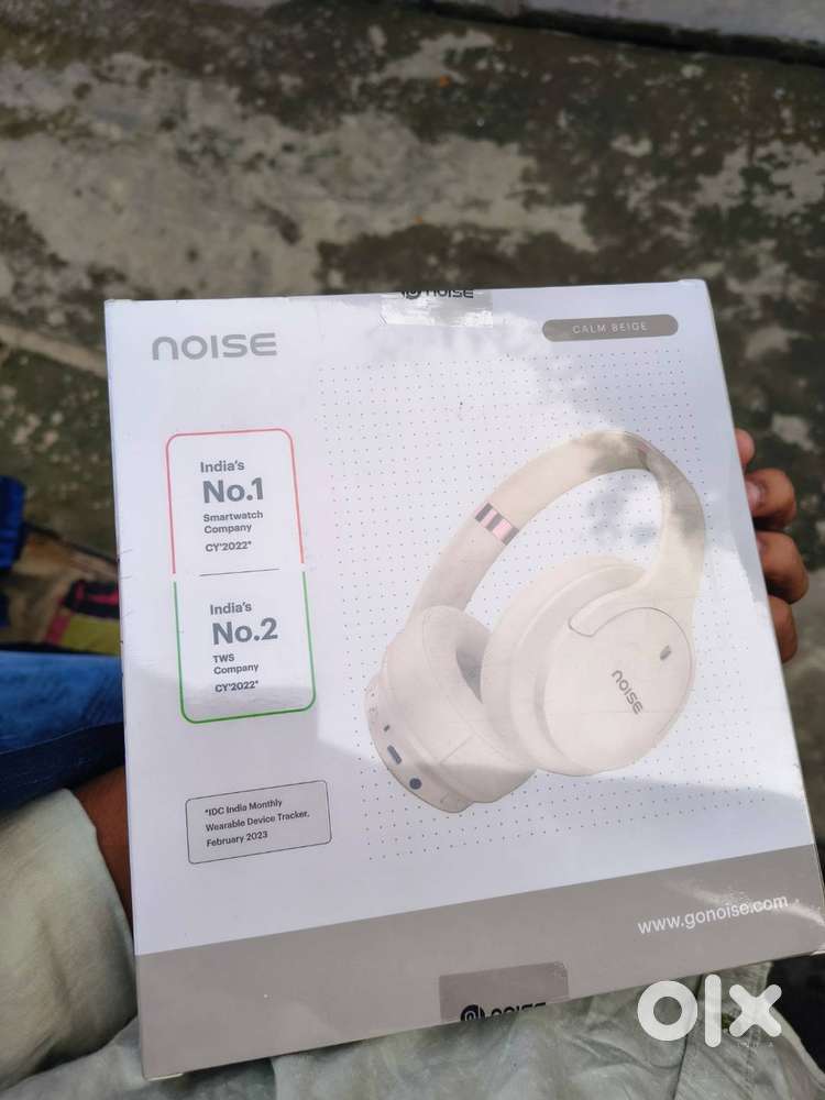 Noise airwaves max 4.                   Brand new without open box