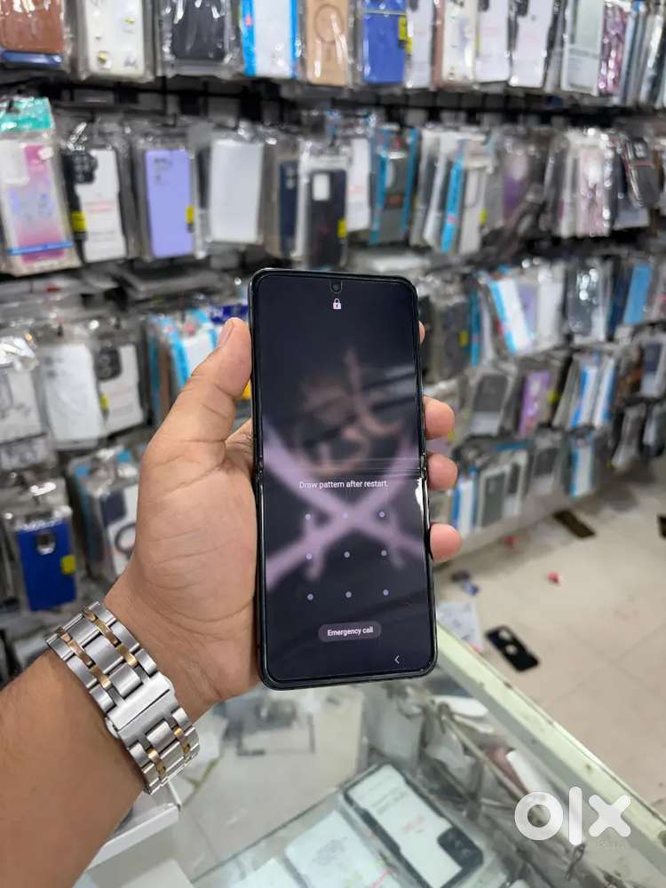 Flip 4 Black coluer 256 GB