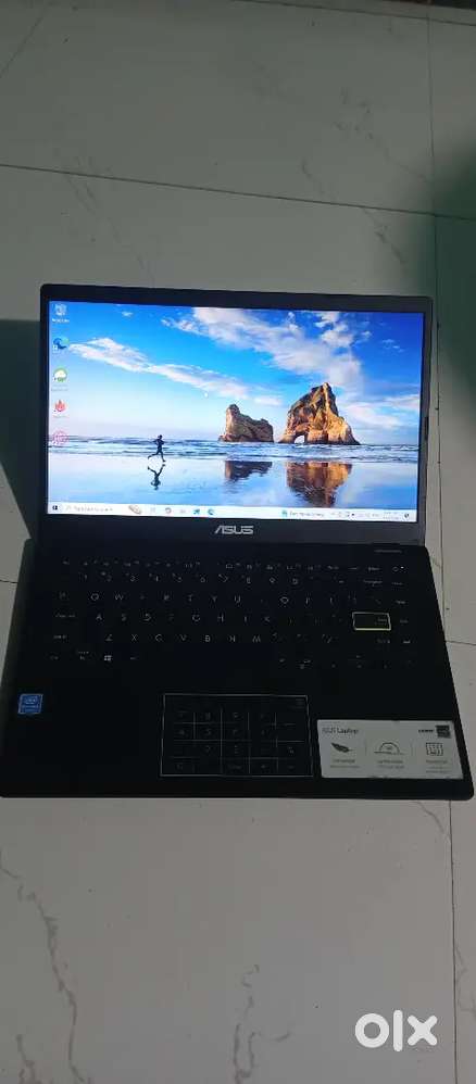 Asus laptop new connection battery backup bhut hi acha h 256ssd nvme