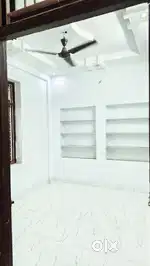 Room kitchen available for small family or students in landmark city