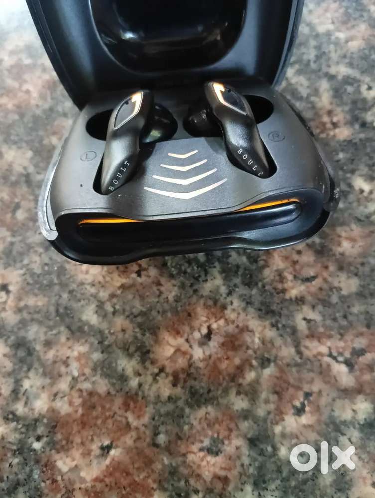 Boult airpods