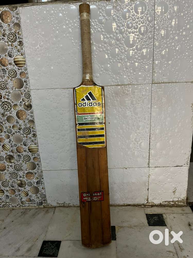 Adidas pellara bat