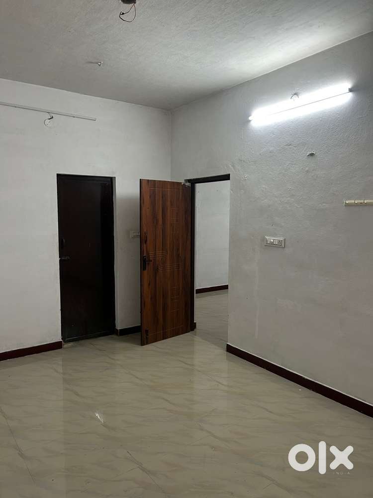 2 BHK House for rent in EB colony Ground floor