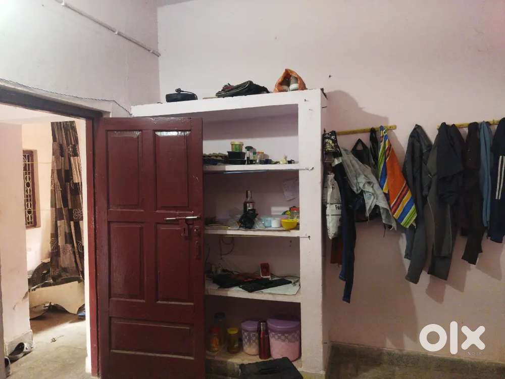 One  room partner need