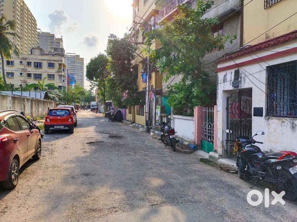2BHK flat near RN Tagore Mukundpur