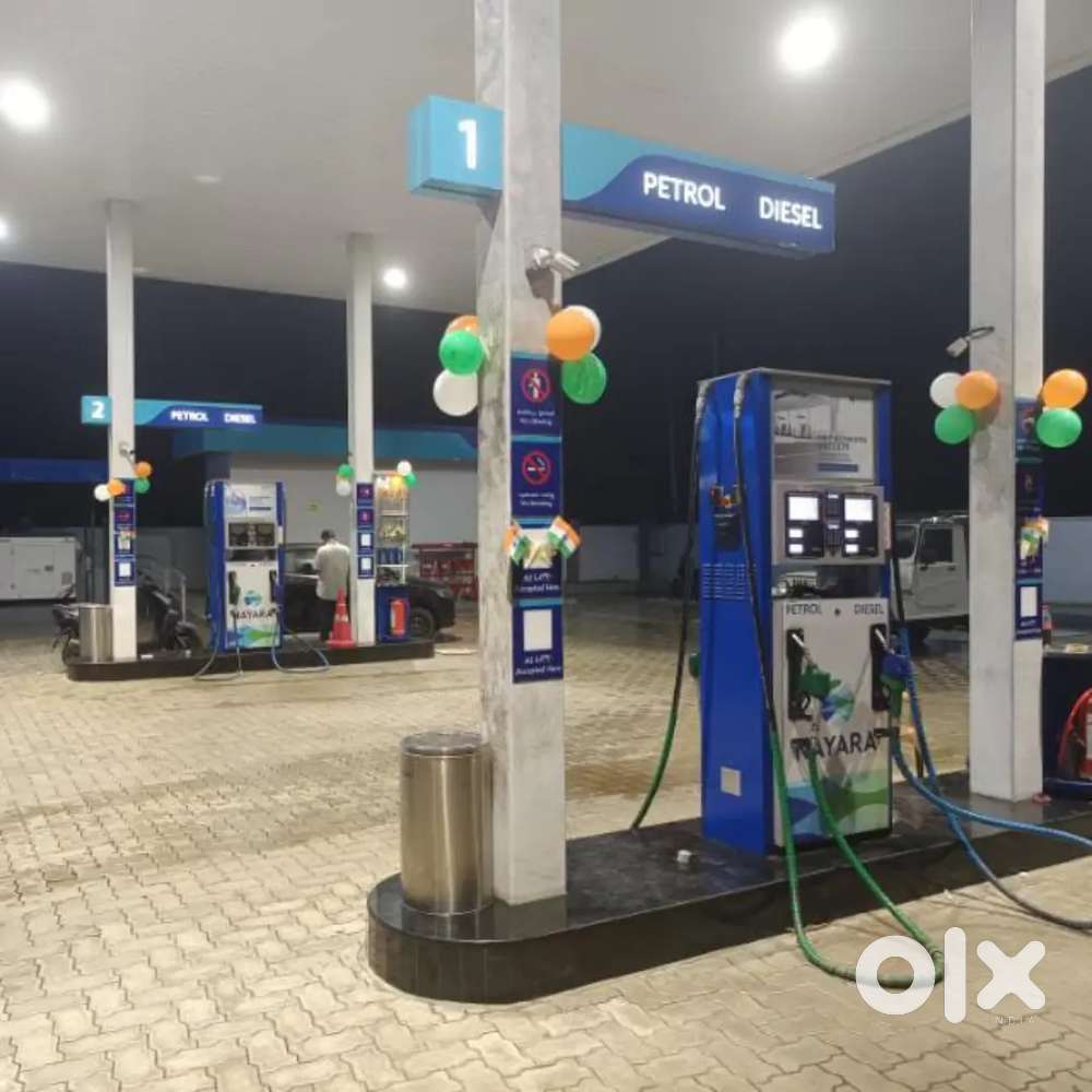 Petrol pump filling staff ettumanoor