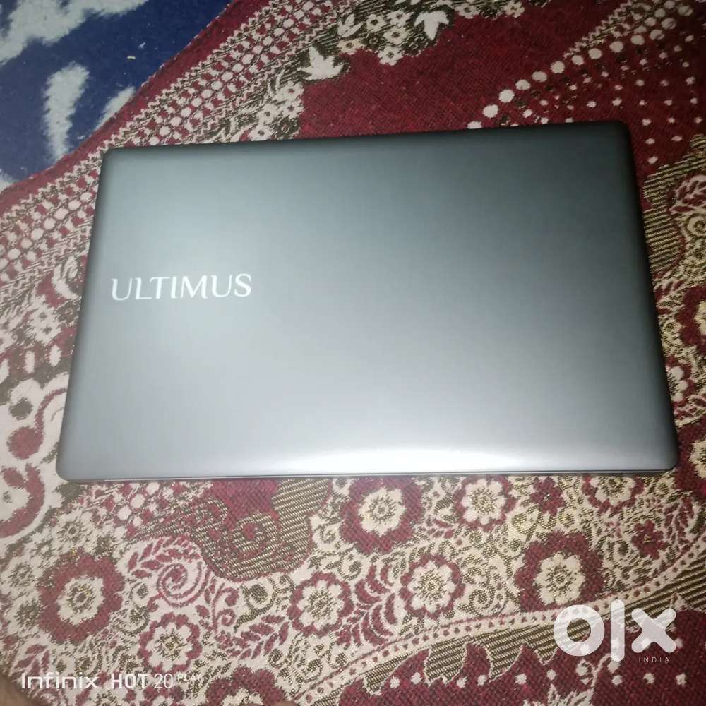 Ultimus laptop