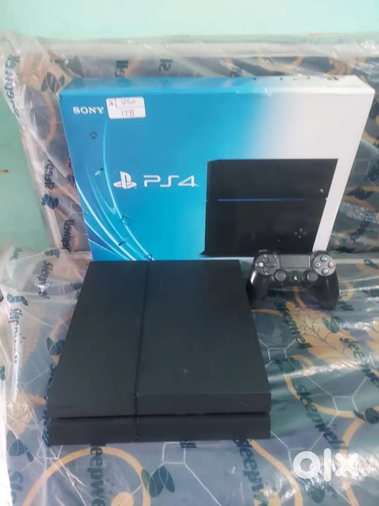 Ps4 fat 1tb 12.50 version