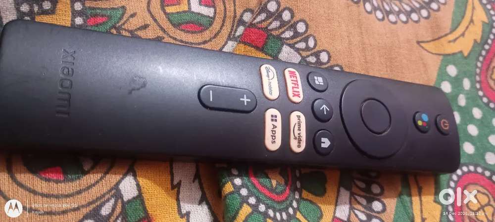 REDMI SMART TV 32 INCHES