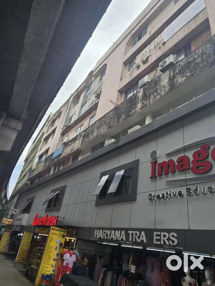 Furnished shop for sale