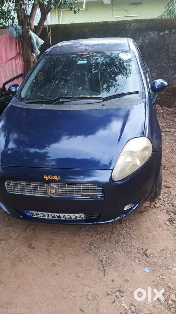 Fiat Grand Punto 2013 Diesel 65000 Km Driven