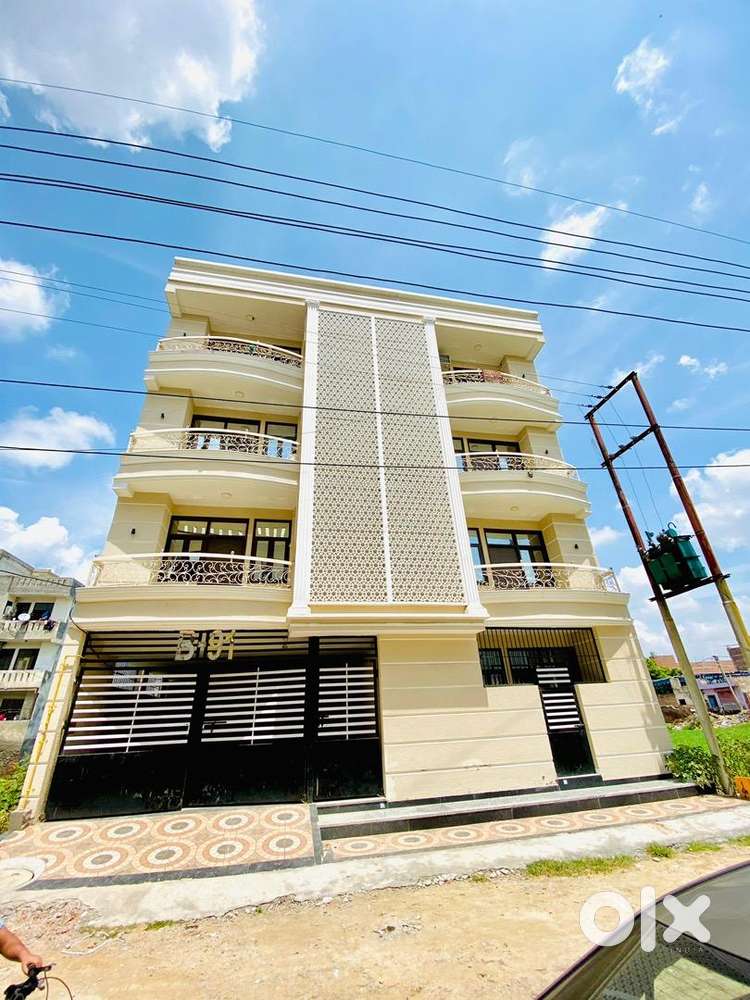 Luxurious apartments free hold with 90% bank loan get yours fast!