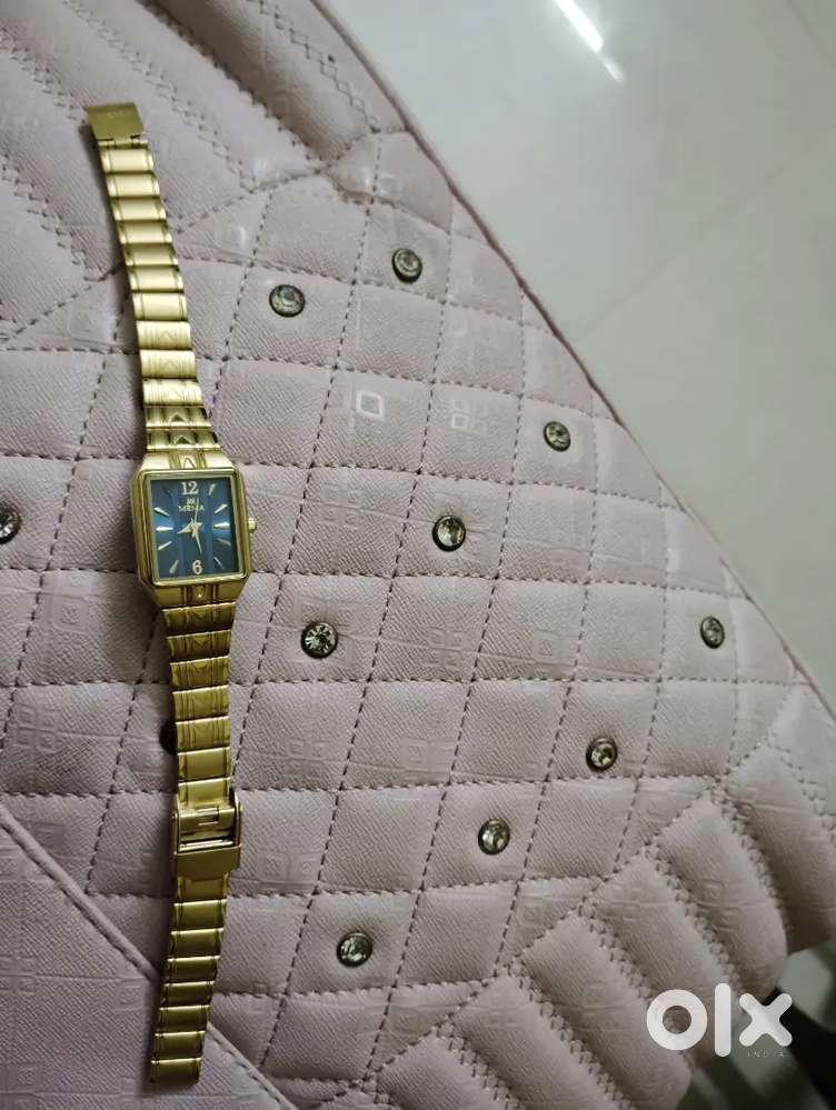Ladies fashion Watch