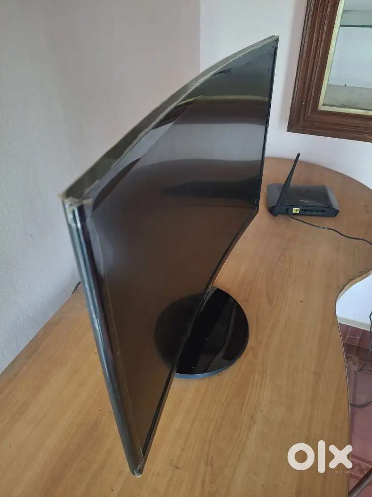 Samsung curverd monitor