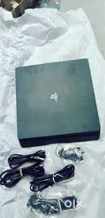Ps4 Slim 1 Tb with double remote