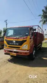 Eicher 2114 pro 20 feet open body