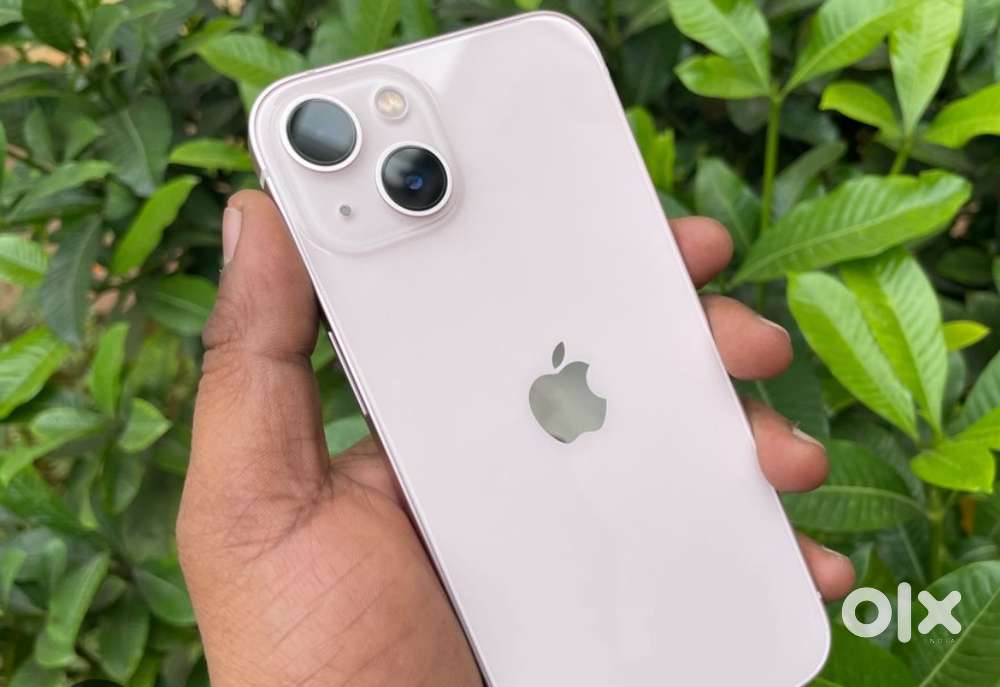 Iphone 13 White color warrenty not expired battery healt is (86%)