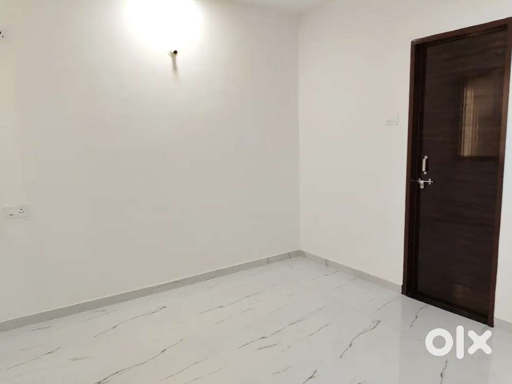 2 bhk फ्रेश सेमी फर्निश फ्लॅट रेंट ने देणे dgp नगर 2 निअर मुरारी नगर