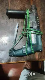 Hammer drill machine best condition with 1 bit