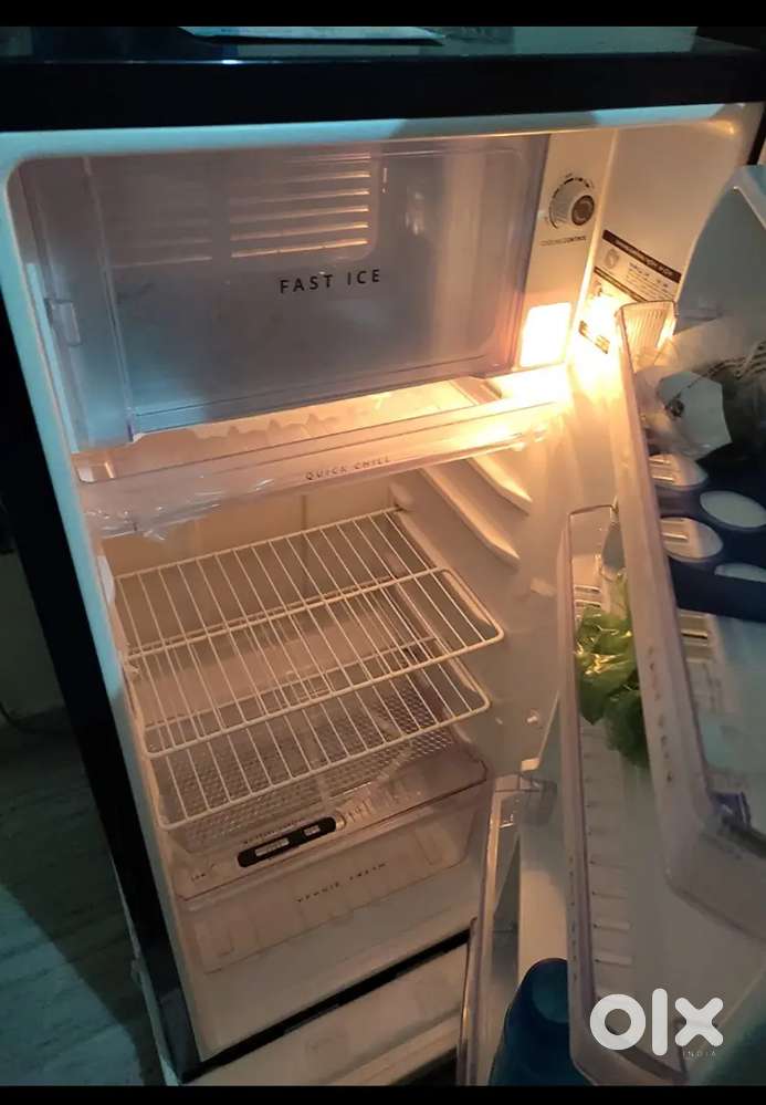 Single door fridge for sell