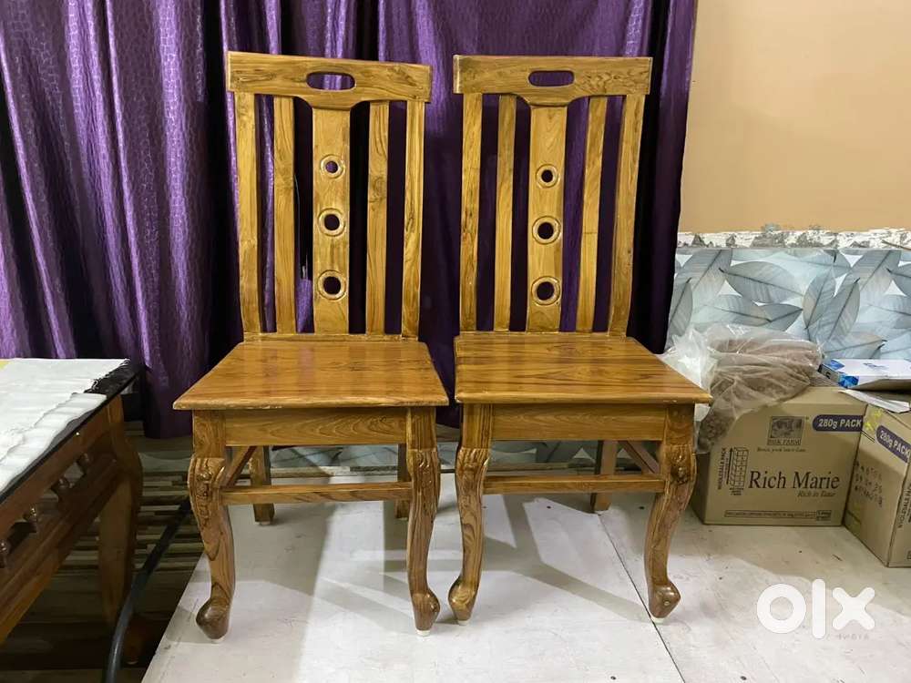One Pure Segun Dinning Table with 6pieces of Chair