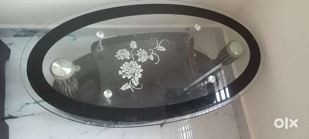 TEAPOY GOOD CONDITION NOT USED