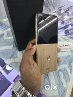MOTO RAZR 60 ULTRA 5G MRP 10MONTH WARRANTY